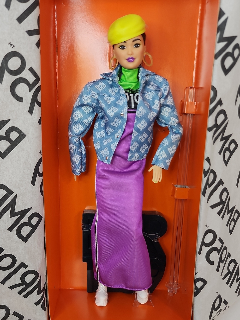 Barbie Rewind 80s Movie Premiere Doll Barbie Signature NRFB Mattel 2023 - Picture 2 of 12